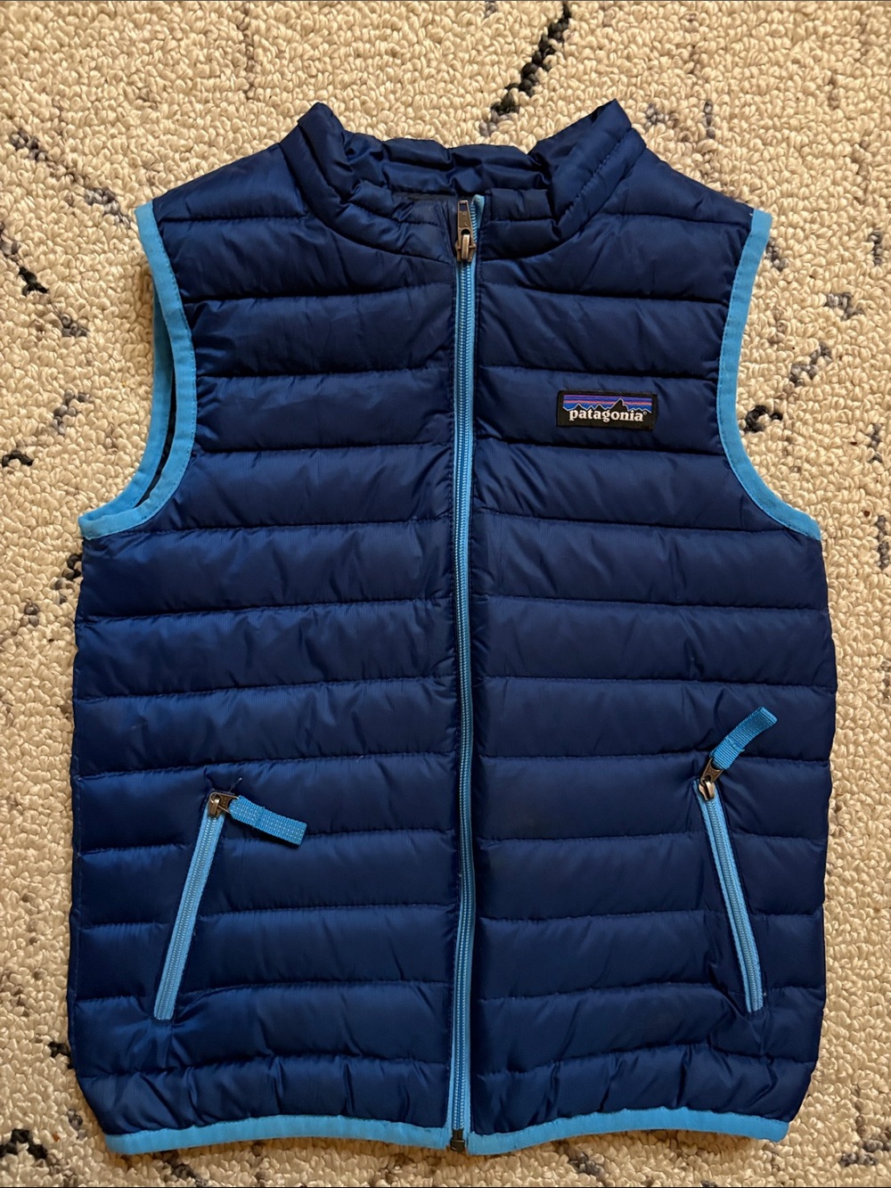 Patagonia kids puffer vest (5T) NWOT